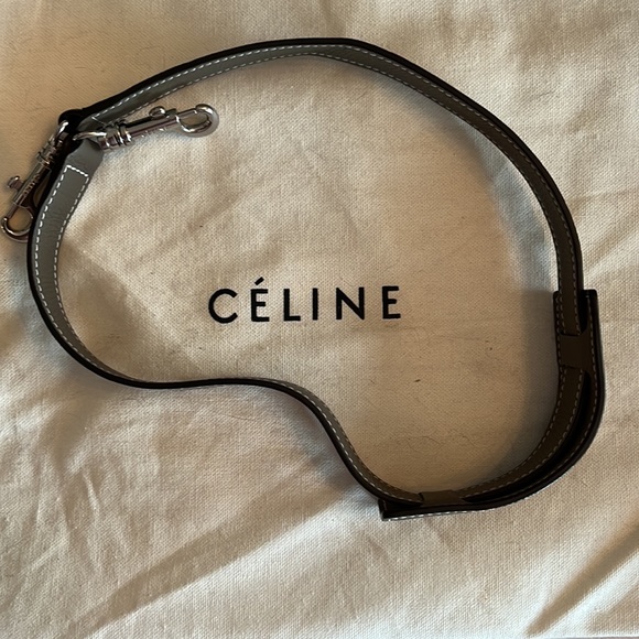 Authentic Celine medium Trapeze bag with shoulder strap and dust bag. - Picture 10 of 10